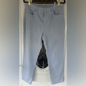 Chico's Blue Striped Ankle Jeans size 12 so slimming girlfriend slim leg ankle